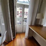 Bells Center Apartment *